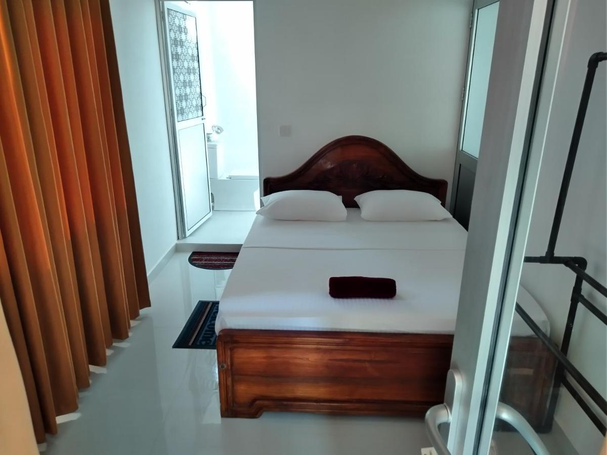Sandhara Home Stay Tangalle Extérieur photo
