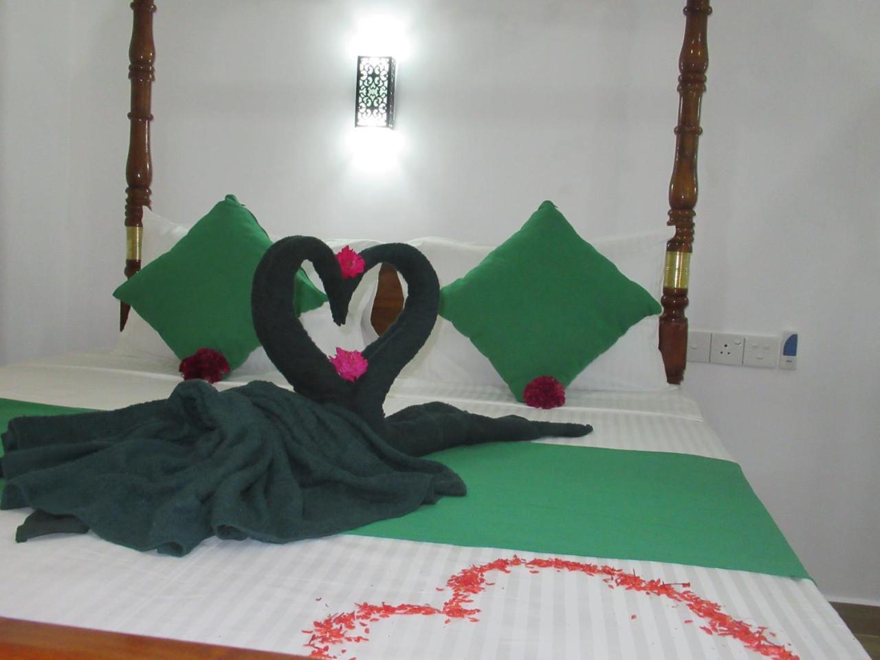 Sandhara Home Stay Tangalle Extérieur photo
