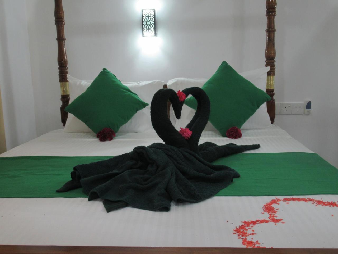 Sandhara Home Stay Tangalle Extérieur photo